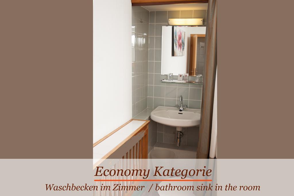 Hotel-Restaurant Wanders Elten Bagian luar foto